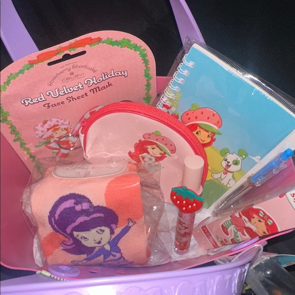 Pink Gift Basket with Purple Handle - Picture 2 of 2